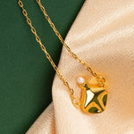 Medium Pebble Necklace, a versatile pebble charm to elevate your style, featuring a minimalist medium-sized pebble pendant on a delicate chain, adding a touch of understated charm to your neckline