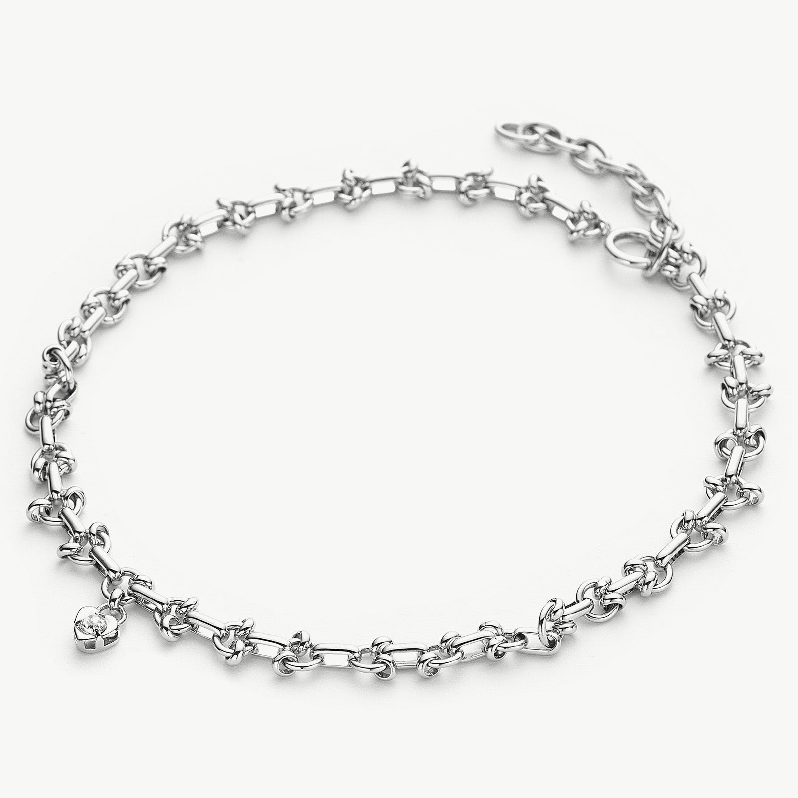 Heart Diamond Chain Necklace in Platinum, a timeless piece that radiates with sophistication, this necklace features a delicate chain adorned with heart-shaped diamonds set in a luminous platinum setting