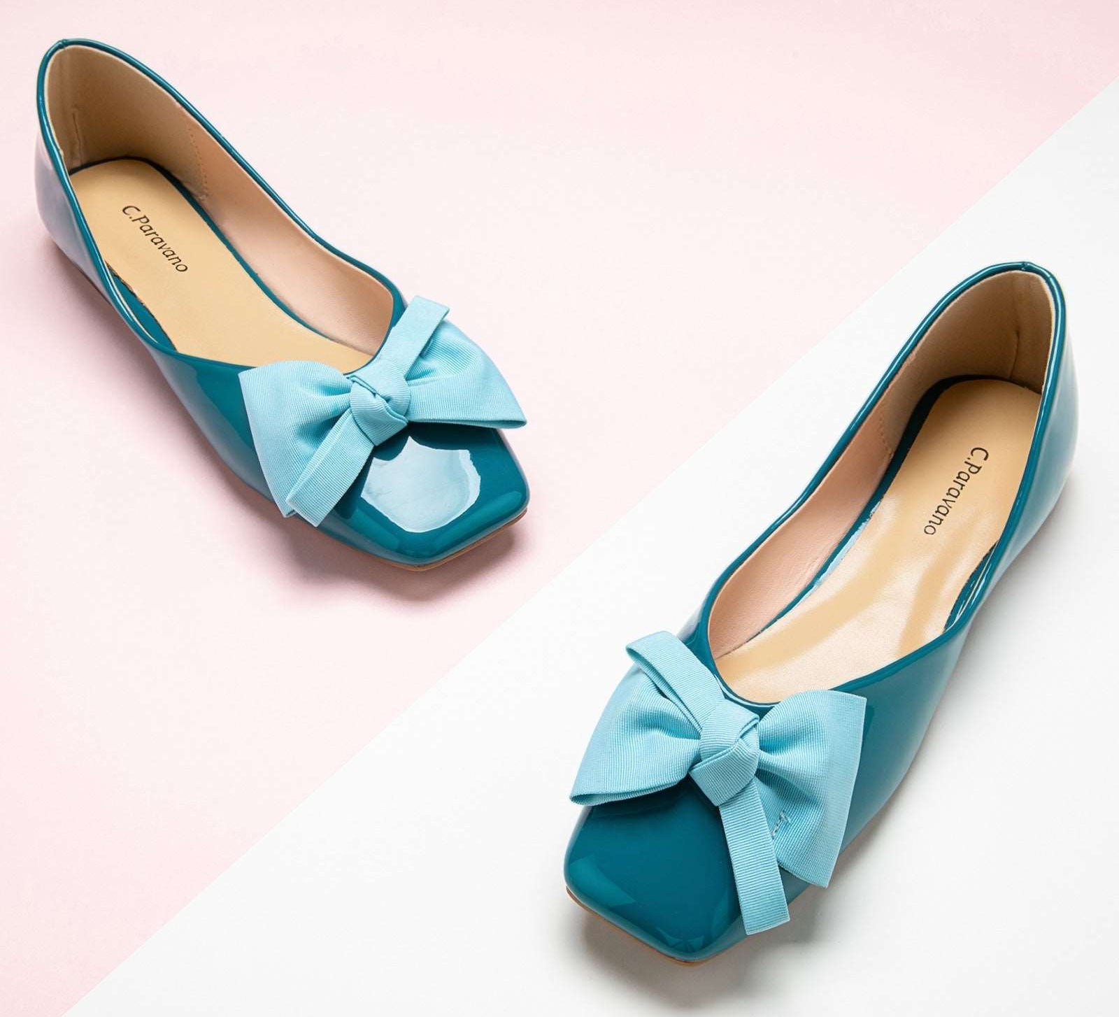 Step into sophistication with these blue flats featuring a square design and a chic bowknot, perfect for a polished and refined look.