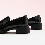 Versatile Women's Black Loafer Footwear