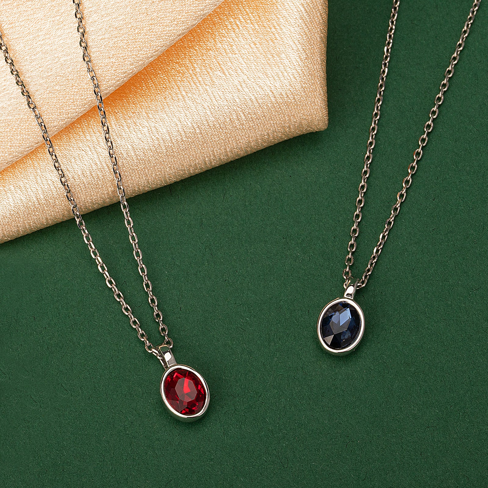 Agate Pendant Necklace with Sapphire, a chic sapphire accent to enhance your style, showcasing a stylish agate pendant in a deep blue hue, adding a touch of modern flair to your neckline.