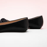 Pointy Bow Flats (Aida)