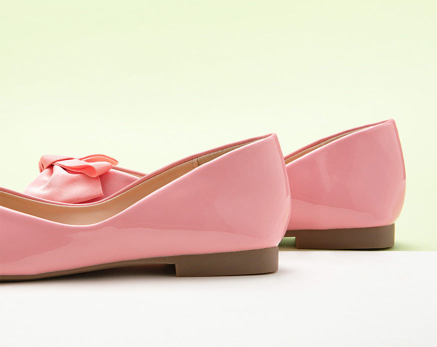 Elegant pink bowknot square flats - the perfect blend of style and comfort