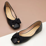 Classic Black Square Flats: Timeless Style with Bowknot Detail.