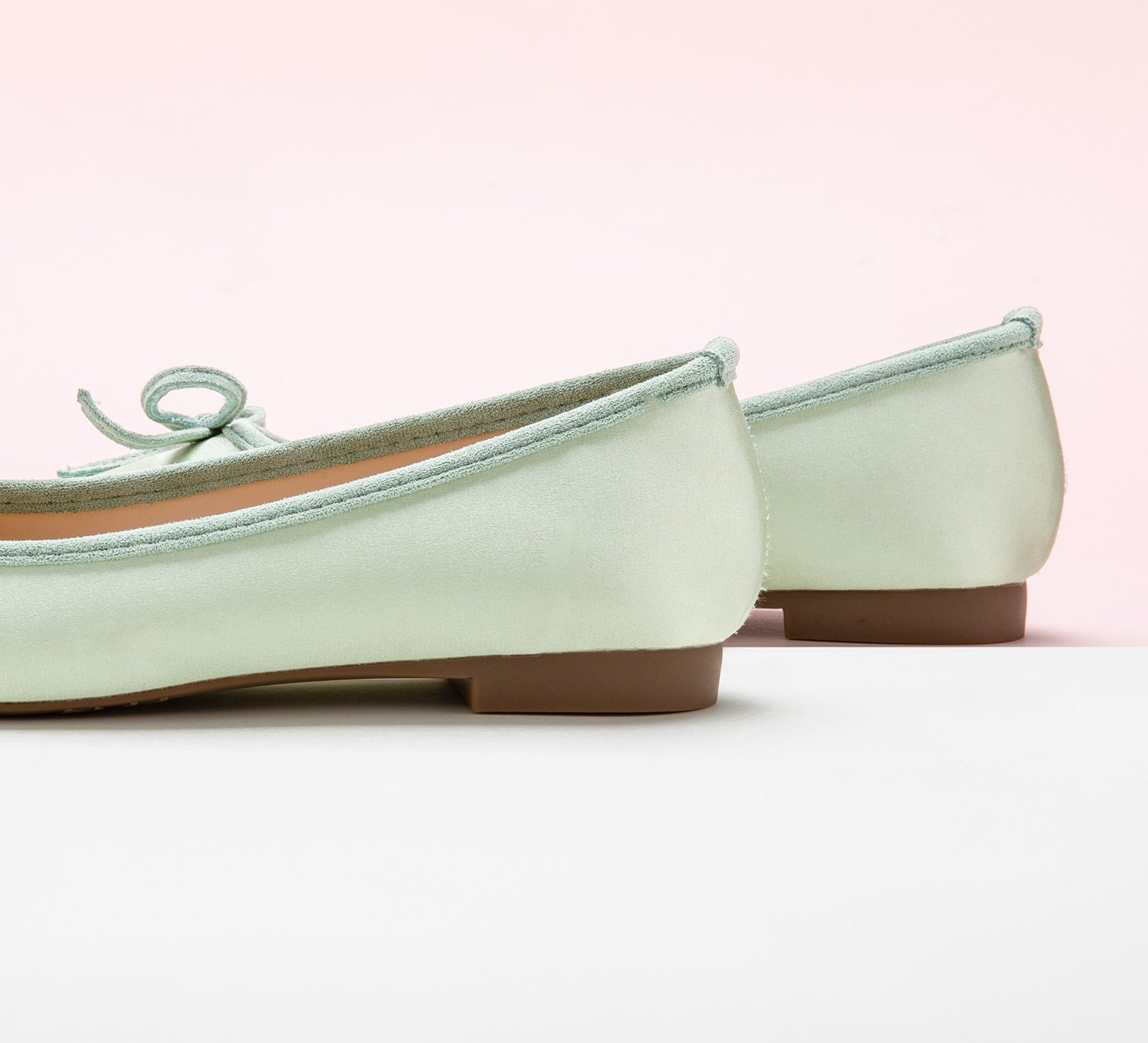 Light Green Silky Bowknot Ballet Flats, a refreshing and chic choice for a modern and playful look