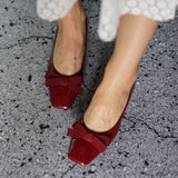  Red Block Heel Pumps in Patent Leather, adding a touch of modernity to your ensemble in a striking hue