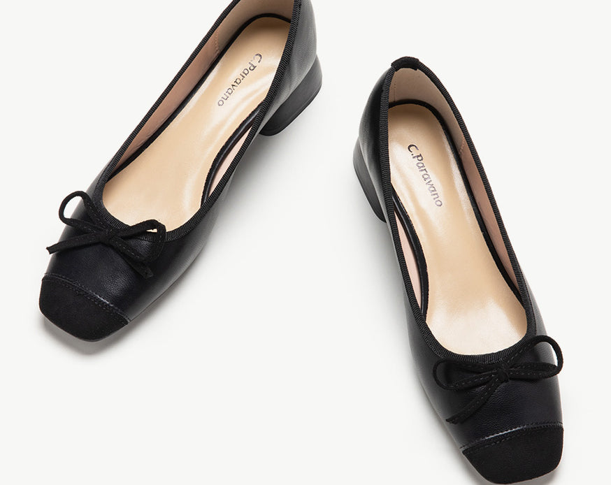 Chic and Versatile Bowknot Low Heels in Classic Black - Elevate your style with these timeless low heels featuring a stylish bowknot detail.