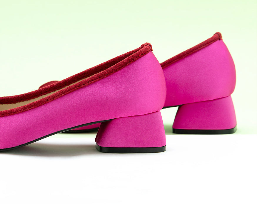 Chic Bowknot Detailing on Hot Pink Heels