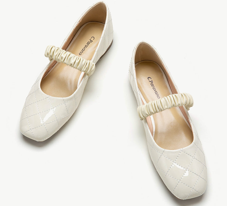 Clean-and-crisp-white-Elasticated-Stripe-mary-jane-exuding-a-fresh-and-modern-aesthetic.