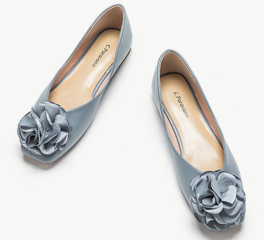    Cool-and-serene-blue-women_s-flat-ballerina-shoes-for-a-tranquil-look.
