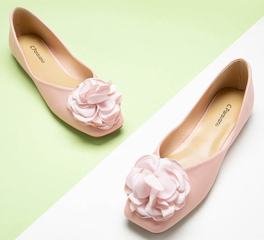    Delicate-and-charming-pink-ballerina-flats-that-exude-elegance