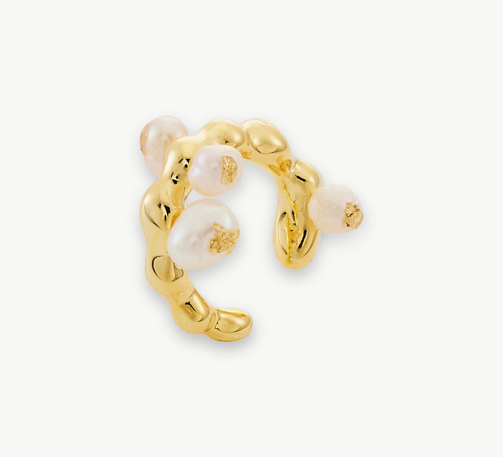Baroque Pearl Ear Cuff in gold, a timeless and versatile accessory that effortlessly complements any ensemble.