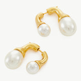  Gold Double Pearls Earrings, a timeless accessory that combines classic pearls with a touch of modern glamour in radiant gold