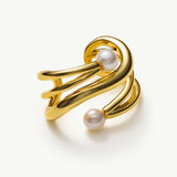 Gold Claw Pearl Ear Cuff, a chic and contemporary choice that elevates your ear with a hint of golden elegance.