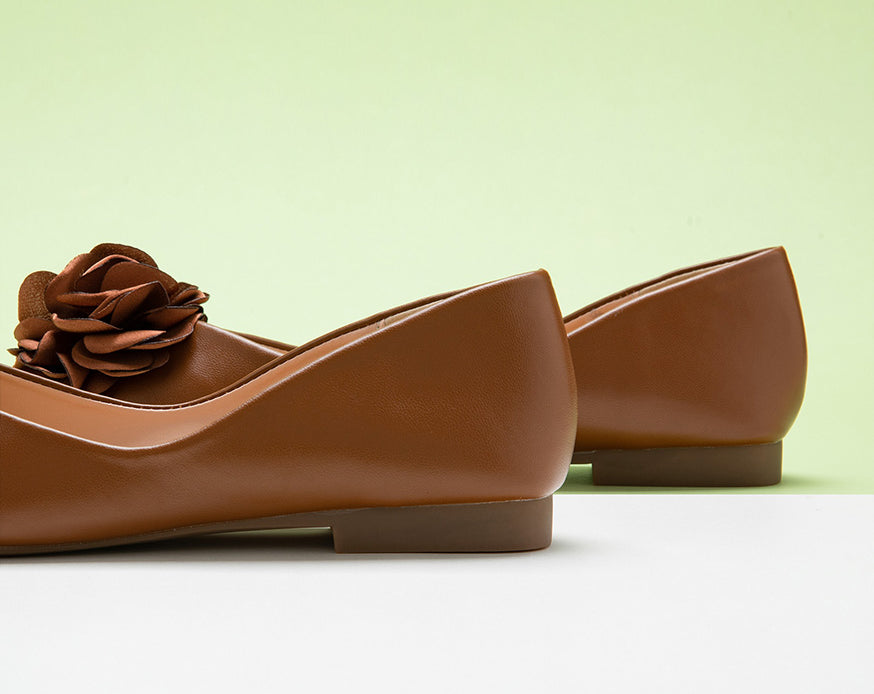Earthy-brown-women_s-ballet-flats-designed-for-both-comfort-and-elegance