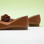 Rustic Elegance: Brown-themed Flower Decor Ballerina, a perfect choice for a cozy and inviting atmosphere