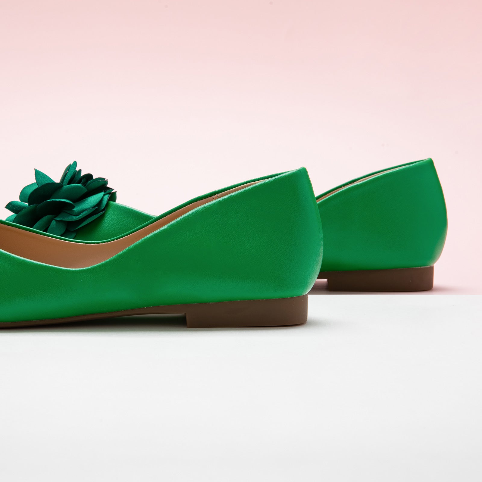 Botanical Beauty: Dark Green-themed Flower Decor Ballerina, a refreshing addition to your decor.