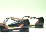Square Toe Cross Strap Sandals（Alyssa E）