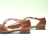 Square Toe Cross Strap Sandals（Alyssa E）