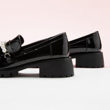  Black Pearl Chain Platform Loafers, perfect for a confident and fashionable look in any urban setting