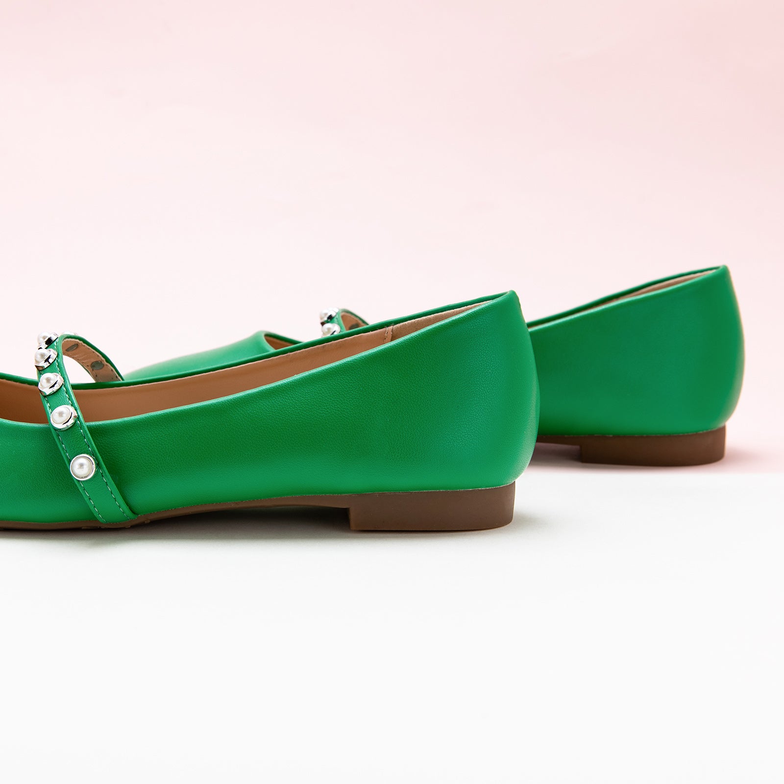 Chic in Green: Green Mary Jane with a single stripe and pearl,