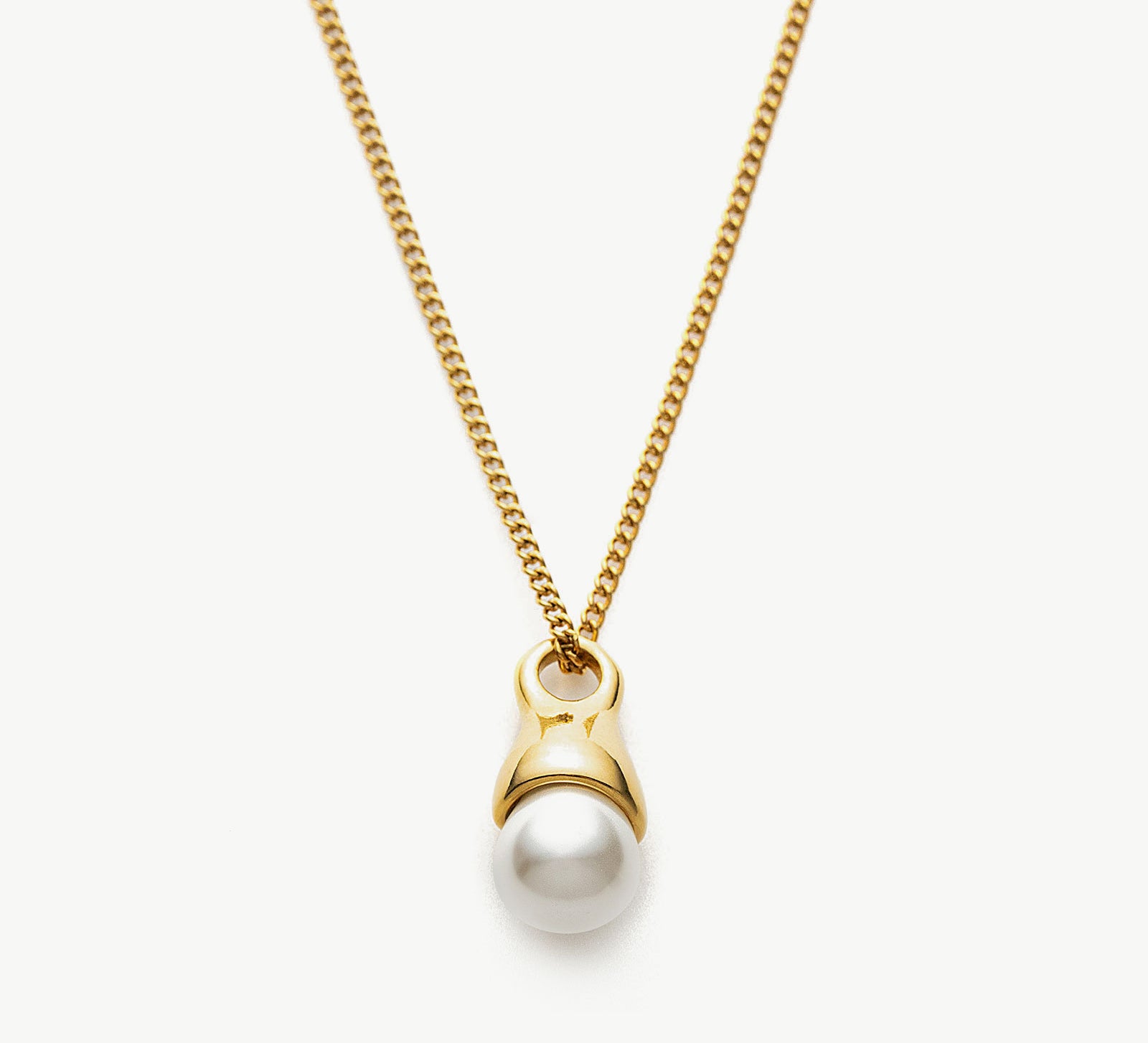 Pearl Drop Pendant Necklace in Gold, showcasing a timeless gold pendant with a lustrous pearl, adding a touch of elegance and sophistication to your neckline