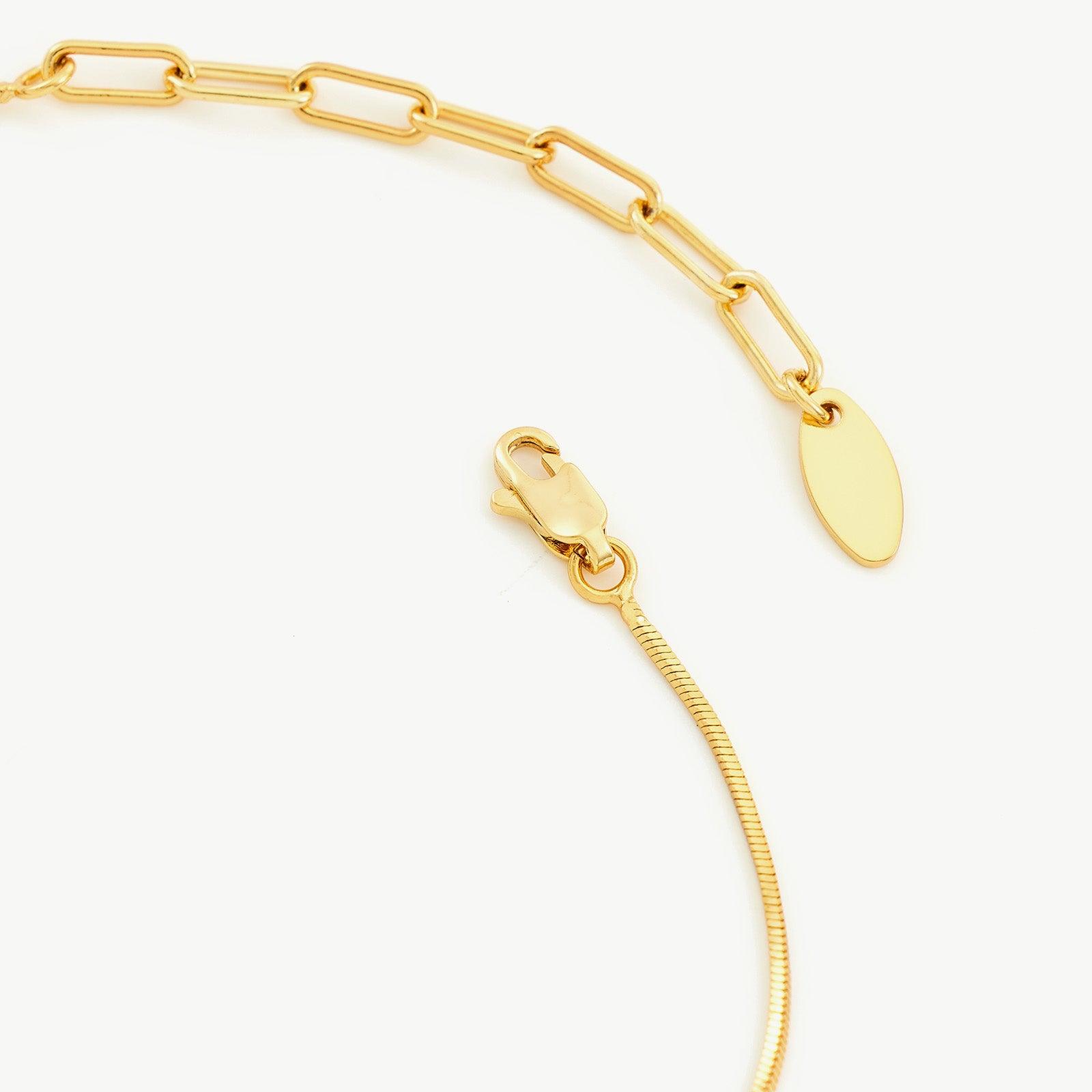 Pearl Chain Necklace, exuding luxurious pearl sparkle, this necklace features a delicate chain adorned with dazzling pearls for a glamorous and captivating look