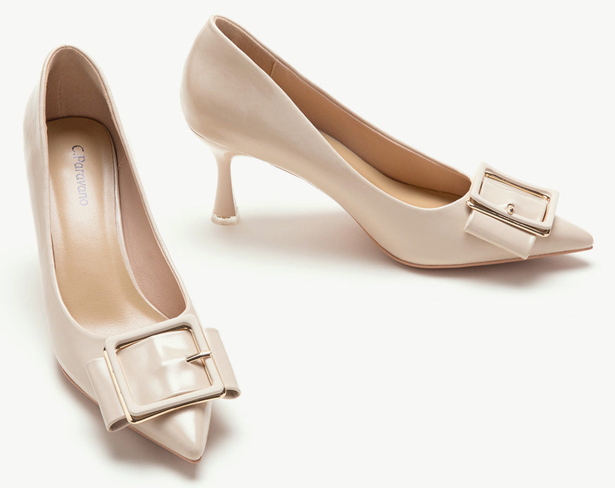 White Square Elegance Buckled Pumps - Timeless Fashion"