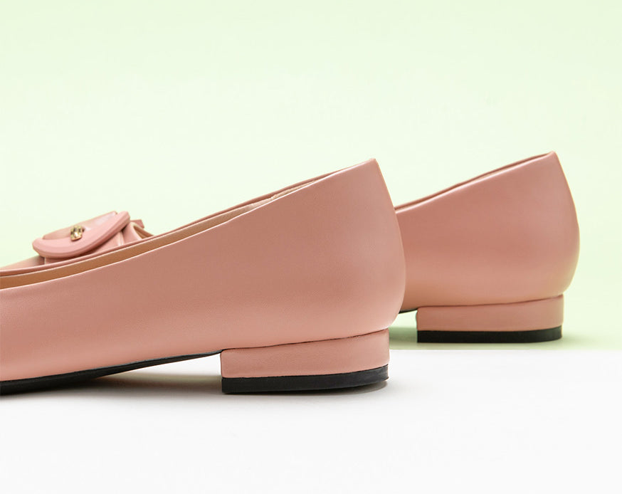    Pink-C-buckle-flat-shoes