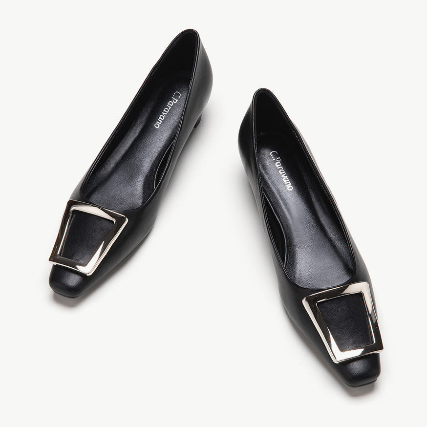 Women's trapezoidal buckle low heels black