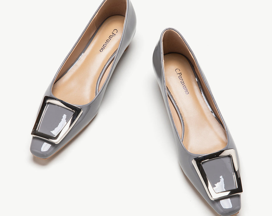 Women's trapezoidal buckle low heels grey